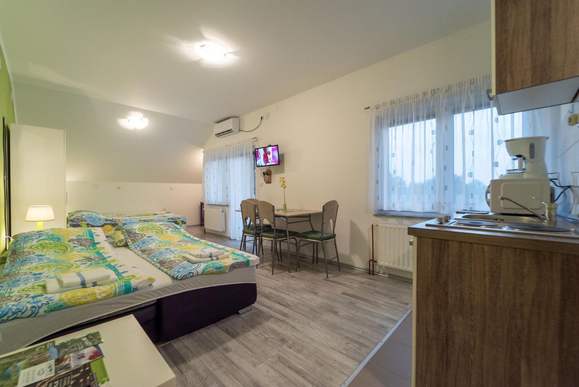 Studio Apartments Ante Rakovica Kültér fotó